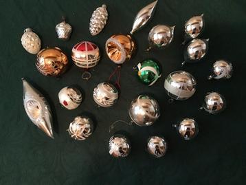 22 oude glazen kerstballen. beschikbaar voor biedingen