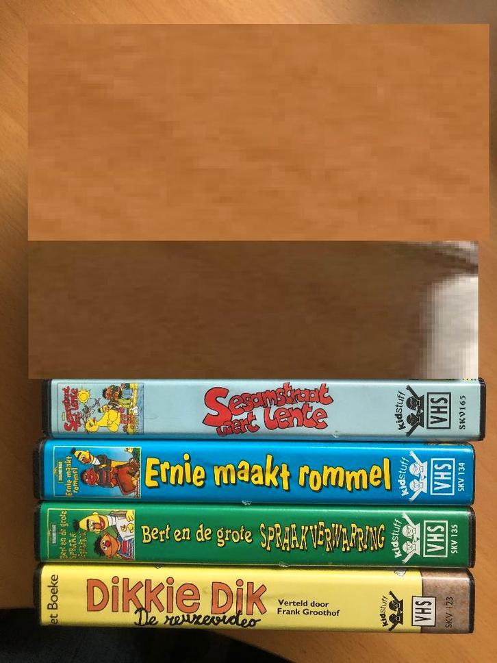 Kidsstuff video's € 2,50 per stuk., Cd's en Dvd's, VHS | Kinderen en Jeugd, Gebruikt, Kinderprogramma's en -films, Poppen of Stop-motion