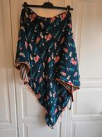 POM mooie driekhoek sjaal, Maat 46/48 (XL) of groter, Ophalen of Verzenden, Zo goed als nieuw, Sjaal