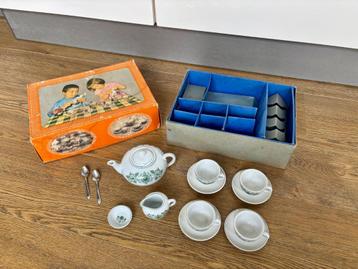 Prachtig vintage kinderservies in originele doos - jaren 60 beschikbaar voor biedingen
