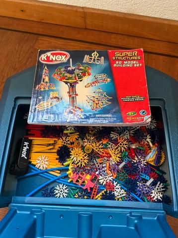 K'nex Bouwset 50 Modellen met Motor beschikbaar voor biedingen