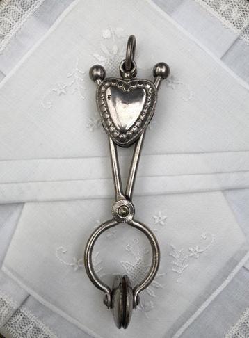 Antieke Victoriaans Skirt lifter - Rok Lifter 1880  beschikbaar voor biedingen