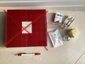 4 miniaturen BURBERRY, authentiek beschikbaar voor biedingen