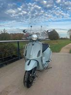 Vespa 2015, Fietsen en Brommers, Scooters | Vespa, Ophalen, Overige modellen, Zo goed als nieuw, Benzine