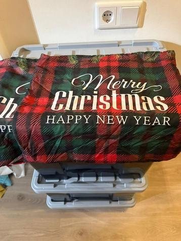 2 hoezen kerst beschikbaar voor biedingen