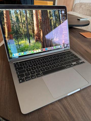 MacBook Pro M1 2020 16gb 512gb beschikbaar voor biedingen