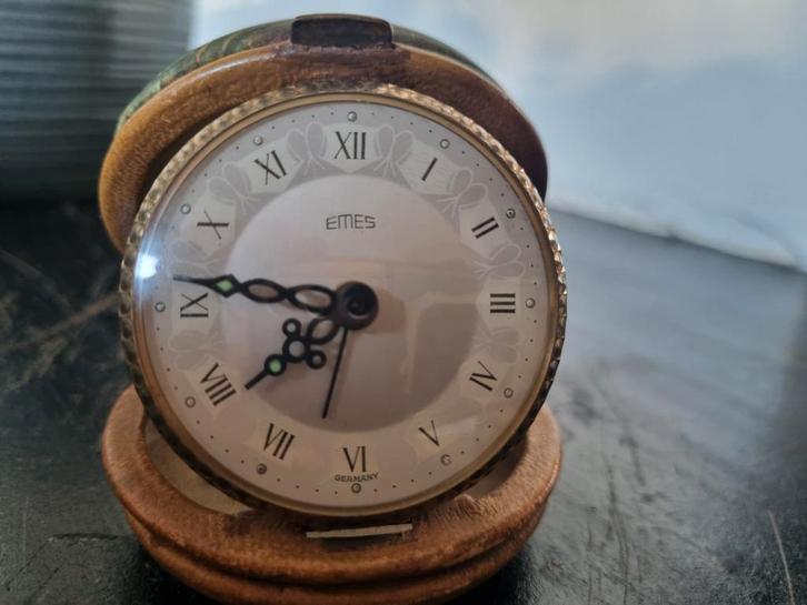 Vintage reiswekker Eities, Sieraden, Tassen en Uiterlijk, Horloges | Antiek, Overige merken, Staal, 1930 tot 1960, Ophalen of Verzenden