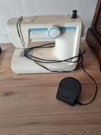 Toyota Naaimachine - RS2000 CB Serie, Hobby en Vrije tijd, Naaimachines en Toebehoren, Ophalen of Verzenden, Gebruikt, Naaimachine