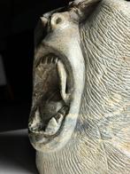 Hand Carved stenen beeld Aap, Verzamelen, Beelden en Beeldjes, Ophalen, Zo goed als nieuw, Mens