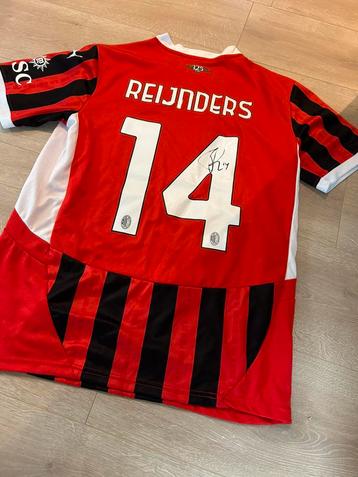 AC Milan shirt met handtekening van Tijjani Reijnders beschikbaar voor biedingen