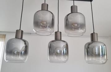 Modern hanglamp voor boven de eettafel beschikbaar voor biedingen