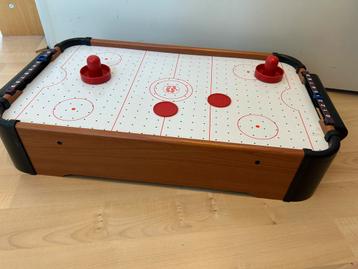 Air hockey tafel beschikbaar voor biedingen