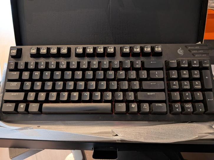 Cooler Master CMStorm QuickFire TK Mechanisch Toetsenbord, Computers en Software, Toetsenborden, Gebruikt, Qwerty, Bedraad, Gaming toetsenbord