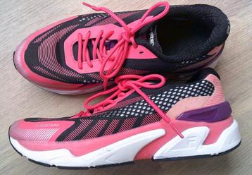 FILA ENERGIZED ZGAN roze/zwarte sneakers gympen maat 40 beschikbaar voor biedingen