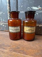 2 vintage apothekersflessen met oude etiketten, Antiek en Kunst, Antiek | Glas en Kristal, Ophalen of Verzenden