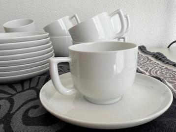 9 Arzberg City White River koffiekopjes met schotel Z.G.A.N. beschikbaar voor biedingen