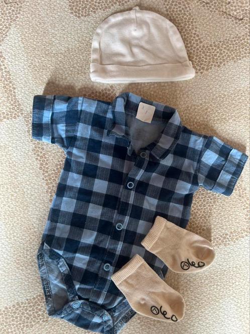 Ruitjesromper maat 62 (past ook 56) + mutsje & sokjes, Kinderen en Baby's, Babykleding | Maat 56, Zo goed als nieuw, Jongetje