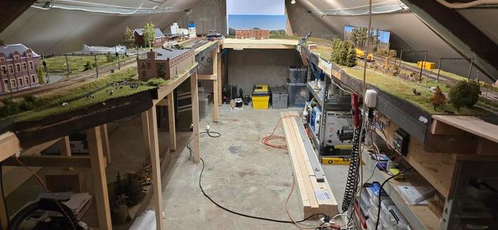 Nederlandse treinbaan modules, Hobby en Vrije tijd, Modeltreinen | H0, Gebruikt, Overige typen, Gelijkstroom, Roco, NS, Ophalen