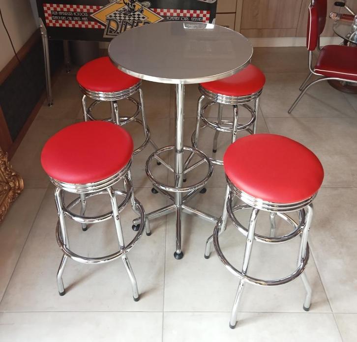 Complete set van vier krukken en bartafel nu 20% korting., Huis en Inrichting, Barkrukken, Nieuw, 60 tot 90 cm, 4 krukken, Met voetsteun