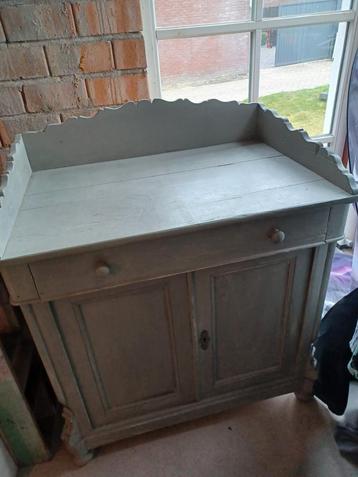 Landelijke commode  beschikbaar voor biedingen