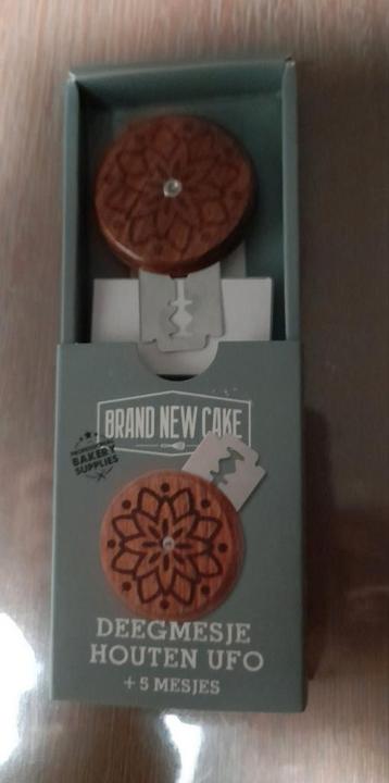 Deegmesje Houten UFO + 5 Mesjes - Nieuw! beschikbaar voor biedingen