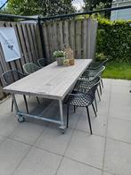 Steigerhouten tuintafel op wielen, Tuin en Terras, Ophalen, Zo goed als nieuw, Steigerhout