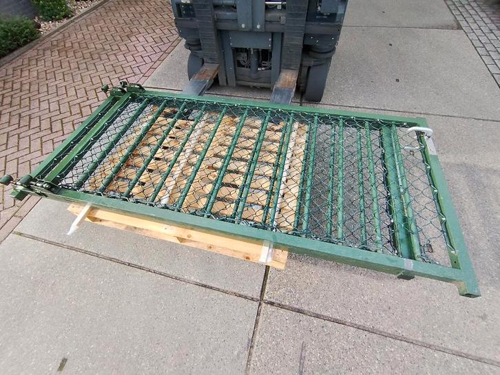 Spijlen Draaipoort 400x100 Compleet groen, Tuin en Terras, Tuinhekken en Hekwerk, Gebruikt, Spijlenhekwerk, IJzer, Met poort, Ophalen