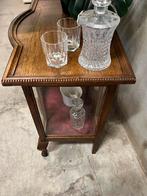 Antieke drankkast, vitrine rond glas, glas rondom, Ophalen