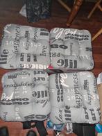 Stoelkussens vierkant bieden vier stuks, Ophalen of Verzenden, Zo goed als nieuw, Vierkant