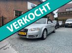Audi A4 Cabriolet 1.8 Turbo ( Automaat + Climate control ), Auto's, Beige, 4 cilinders, Cabriolet, 4 stoelen