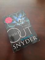 Maria V. Snyder - inside out NL, Boeken, Ophalen of Verzenden, Zo goed als nieuw