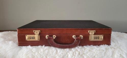 Vintage Attachékoffer Leder/Suède, Sieraden, Tassen en Uiterlijk, Koffers, Leer, Minder dan 50 cm, Ophalen of Verzenden