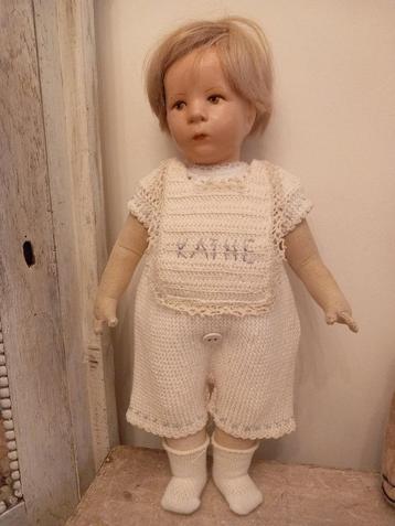 Vintage gebreide poppen hansop met kant ,KATHE jaren 50 beschikbaar voor biedingen
