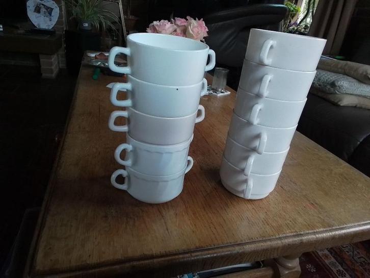 servies, Huis en Inrichting, Keuken | Servies, Zo goed als nieuw, Overige stijlen, Porselein, Ophalen of Verzenden