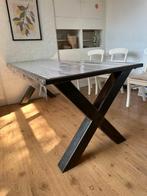Stalen binnen/buitentafel met kruispoten en 6 stoelen., Huis en Inrichting, Tafels | Eettafels, Ophalen, Gebruikt, 200 cm of meer