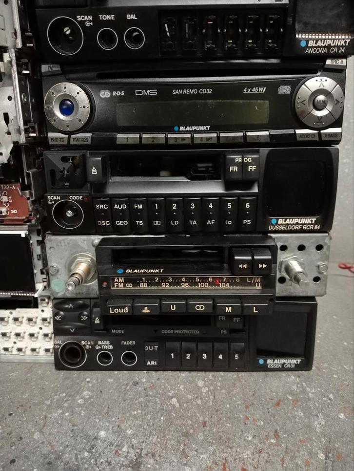 Diverse Blaupunkt loop sloop onderdelen., Auto diversen, Autoradio's, Ophalen of Verzenden