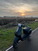 Vespa S50 2012 geel kenteken, Fietsen en Brommers, Brommers | Vespa, Ophalen, Gebruikt, Overige modellen, Maximaal 45 km/u
