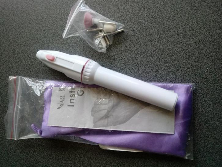 Reis manicure pedicure nagel kit (nieuw), Witgoed en Apparatuur, Persoonlijke-verzorgingsapparatuur, Nieuw, Hand- en Voetverzorging