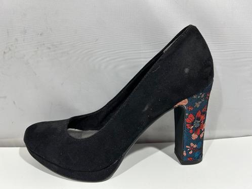 Tamaris, mt 38 Nieuwe stijlvolle zwarte hakken voor feestje, Kleding | Dames, Schoenen, Nieuw, Schoenen met hoge hakken, Zwart