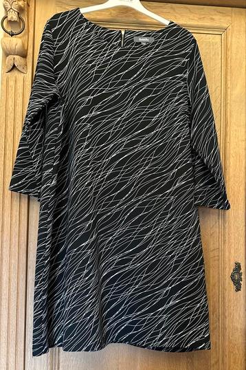 Zwarte jurk met witte print - Maat 46 - Bel&Bo beschikbaar voor biedingen