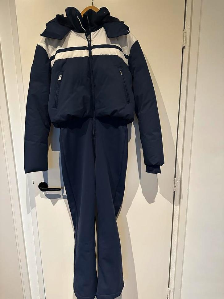Oysho Skipak Dames maat 38, Kleding | Dames, Wintersportkleding, Zo goed als nieuw, Pak, Maat 38/40 (M), Ophalen of Verzenden