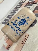 Vintage Wieze bierpot bierpul bier pot 1 Liter steen oktober, Verzamelen, Ophalen of Verzenden, Pul(len), Overige merken
