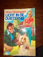 Licht in de Duisternis - Henny Uitenbogaart, Ophalen of Verzenden, Gelezen, Nederland