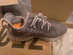 Yeezy boost v2 mono mist / monmis maat 42 en 41 1/3, Ophalen of Verzenden, Nieuw, Overige kleuren