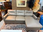 Hoekbank/slaapbank €275, Ophalen, Zo goed als nieuw, Leer