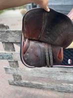 Butet springzadel, Dieren en Toebehoren, Ophalen of Verzenden, Gebruikt, Springen