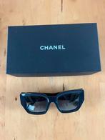Chanel zonnebril te koop, Overige merken, Zonnebril, Blauw, Ophalen of Verzenden