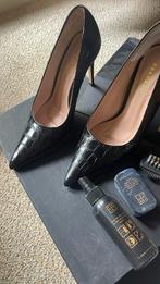 Feraggio pumps croco design, Kleding | Dames, Pumps, Zwart, Ophalen of Verzenden, Zo goed als nieuw