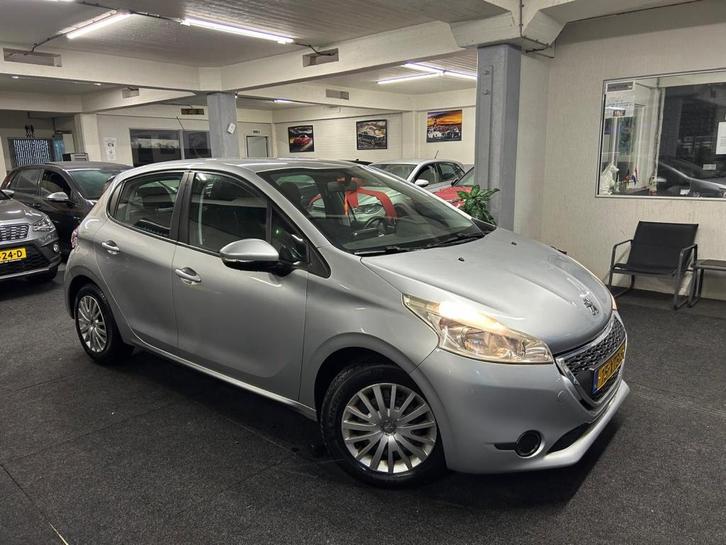 Peugeot 208 1.2 VTi Active *NAP*5drs*koopje*APK (bj 2012), Auto's, Peugeot, Bedrijf, Te koop, ABS, Airbags, Airconditioning, Alarm