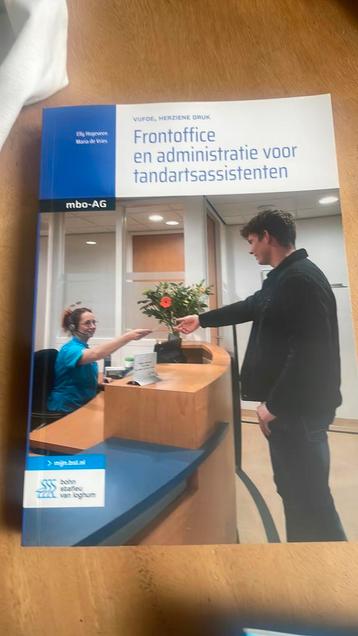 Nieuw boek beschikbaar voor biedingen